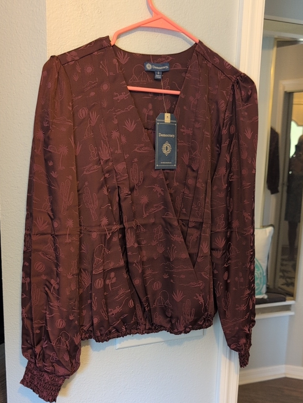 Democracy Burgundy Desert-Print Long Sleeve V-Neck Blouse Brand New